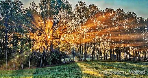 Sunrise Sunrays_P1180750-2.jpg - Photographed near Rosedale, Ontario, Canada.